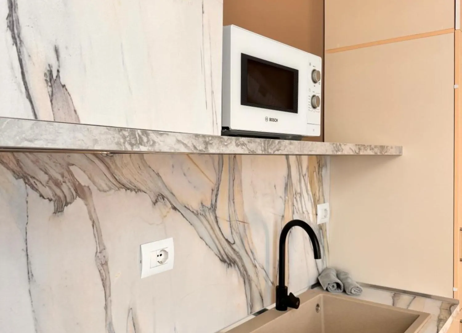 Apartment Apart Hotel Cani Tirana Albania