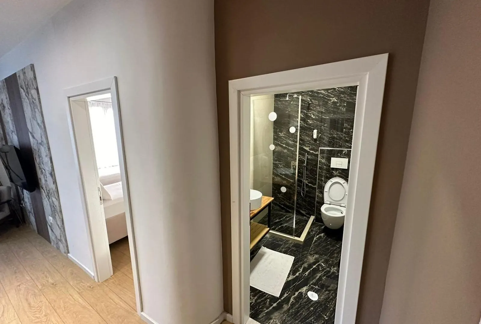 Apart Hotel Cani Tirana Albánia